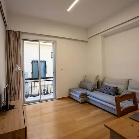 Lefkas Town Apartment