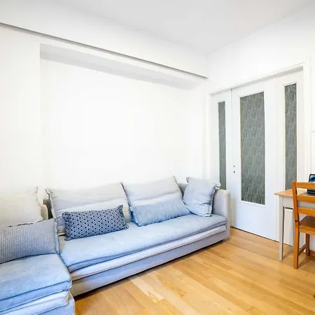 Lefkas Town Apartment
